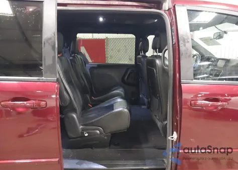 2017 Dodge Grand Caravan Sxt z USA, uszkodzony, nr VIN 2C4RDGCG9HR640108